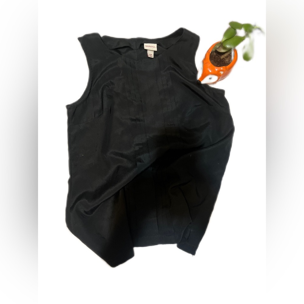 Womens Black Sleeveless Blouse